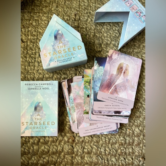 THE STARSEED ORACLE BY REBECCA CAMPBELL - Picture 4 of 4